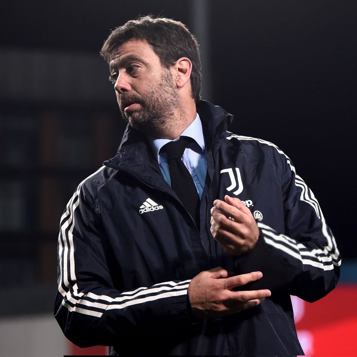 JPeppp's tweet image. era marcio e insostenibile, pagando di persona con sanzioni, processi e l’esilio forzato. Oggi molti juventini lo insultano e gli augurano il male.La memoria è corta, la riconoscenza ancora di più. Buon Compleanno Presidente.
Non ti meritiamo.