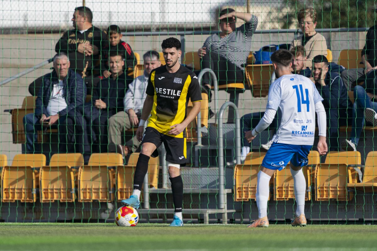 GALERÍA 📸 | #CDRoda - <a href="/udvalldeuxo/">U.D. Vall de Uxó</a> 

Consulta las mejores imágenes del encuentro aquí 👉 bit.ly/4ogqrQG

#RodaUDE #SomRoda