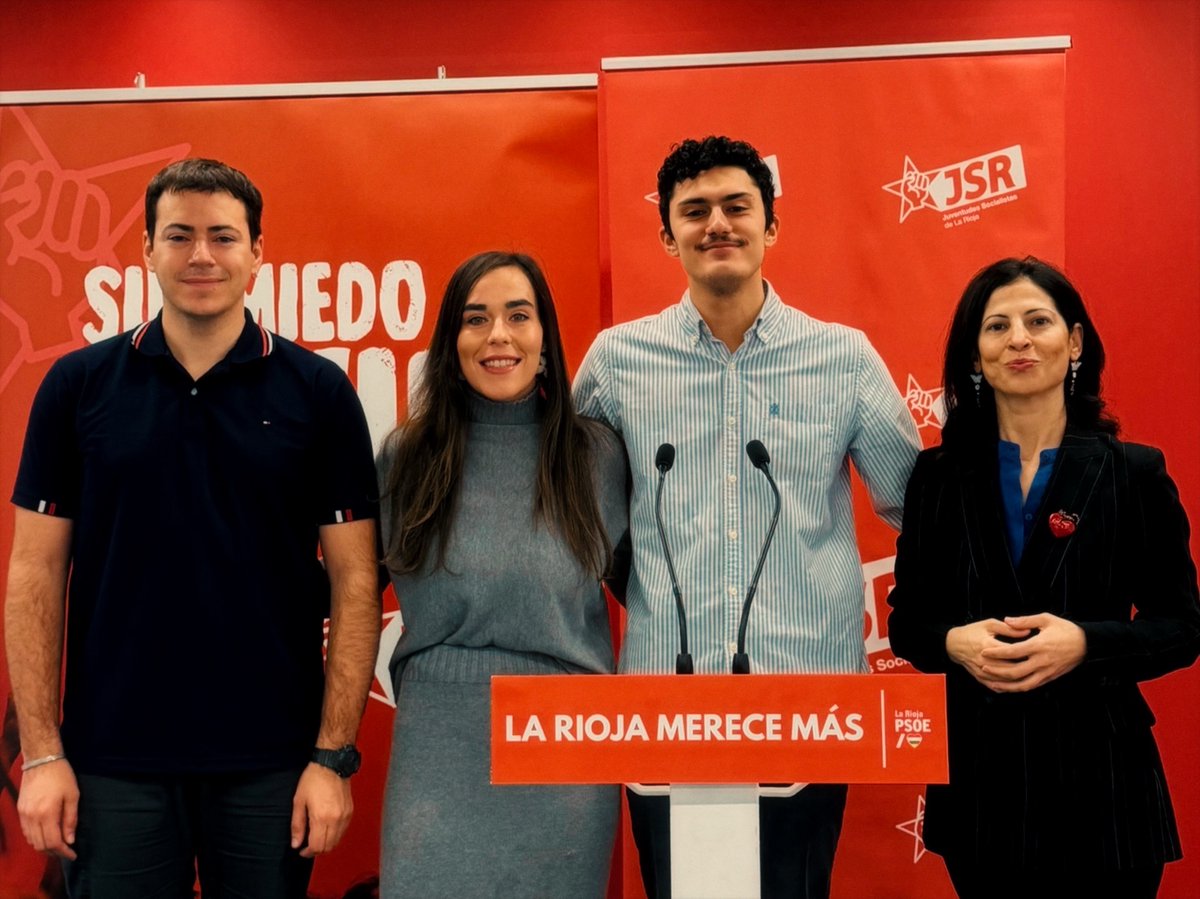 📸📸La Asamblea de Logroño de las Juventudes Socialistas de La Rioja <a href="/jsrioja/">Juventudes Socialistas de La Rioja</a>  ha elegido a Gonzalo Gómez como secretario general.   Han acompañado en la elección el secretario general de Juventudes de La Rioja y la secretaria de Organización del PSOE de Logroño.