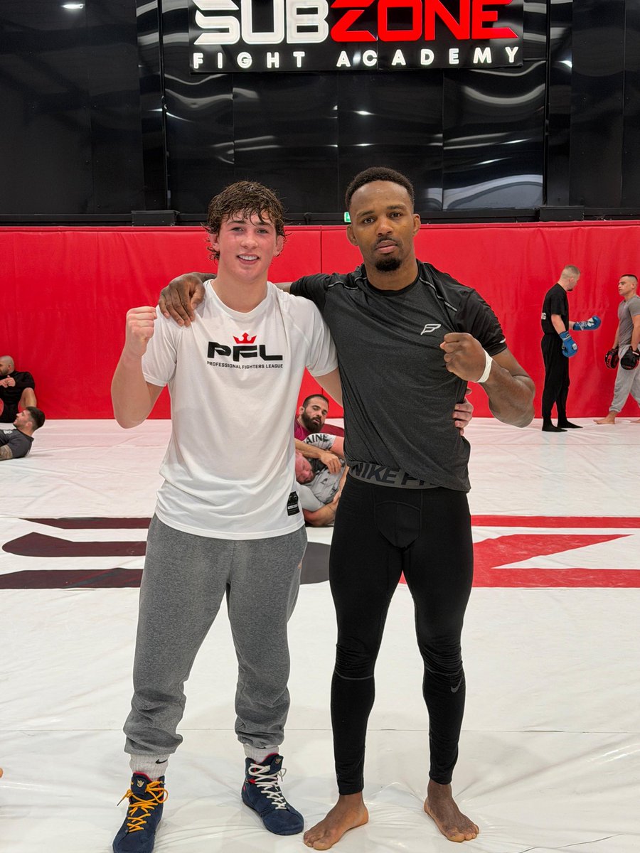 Sheawillow1's tweet photo. Wrestled with @LeroneMurphy today at SubZone! Surreal moment training with someone I’ve watched in the UFC for years. #futurechamp https://t.co/kuTjS7TrWE
