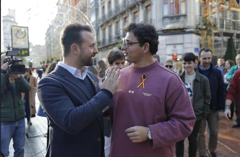 🇪🇸 Conmemoramos el 47 aniversario de la Constitución española.

🫵 En estos tiempos, frente a aquellos que la desprecian a diario, debemos dar un paso al frente y defenderla más que nunca.