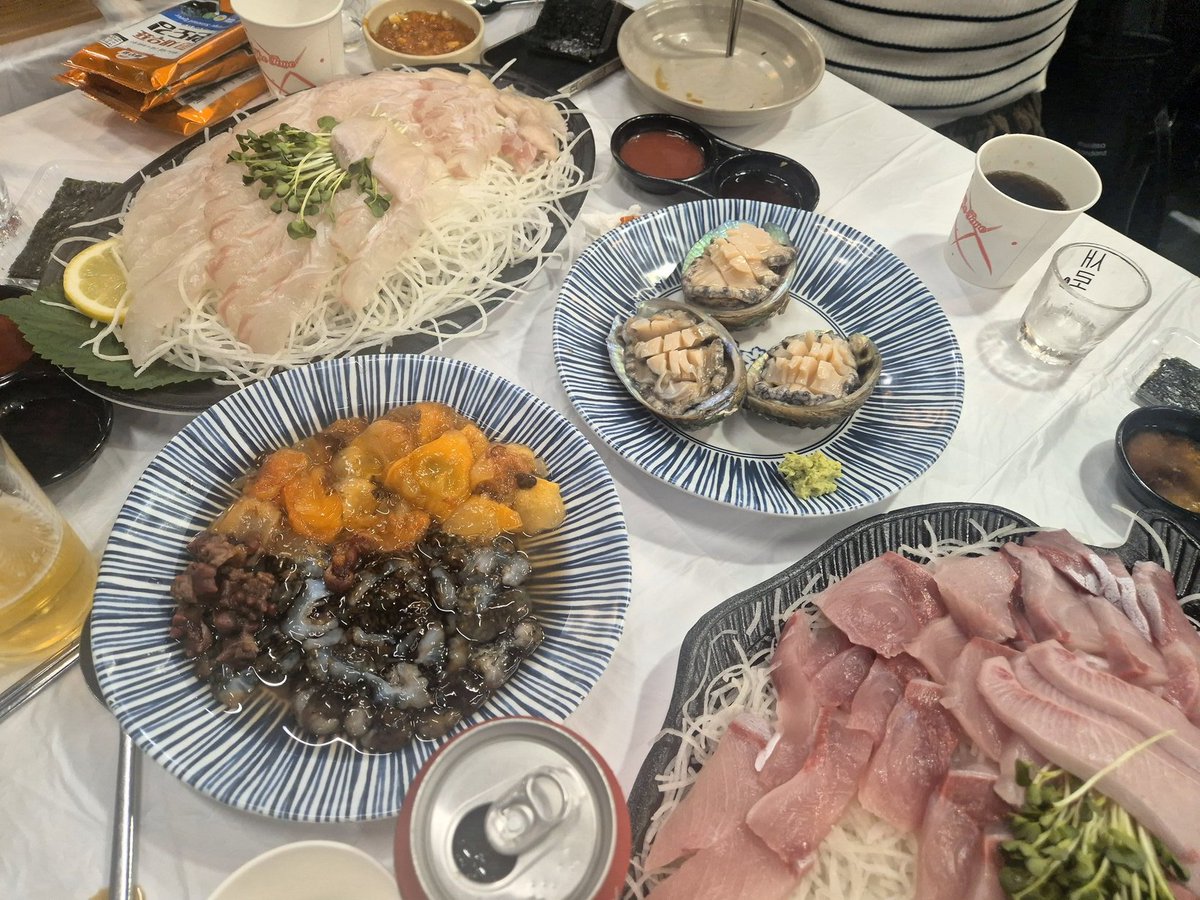 de2per's tweet photo. @ggomulook ? 어디노ㅋ https://t.co/bLfXJyoD8u