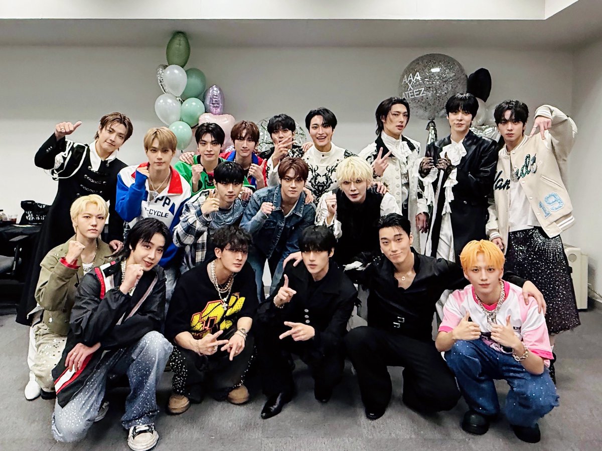 [#KQ] ATEEZ &amp; xikers in #AAA2025 🏆

#ATEEZ #에이티즈 #xikers #싸이커스