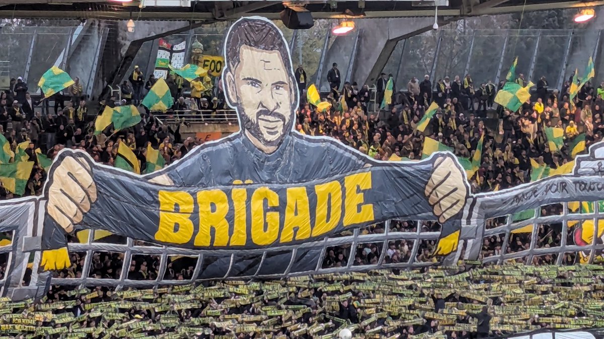 GaelPicard's tweet photo. #FCNRCL
MAX POUR TOUJOURS PARMI NOUS ! https://t.co/cOq14sZriO