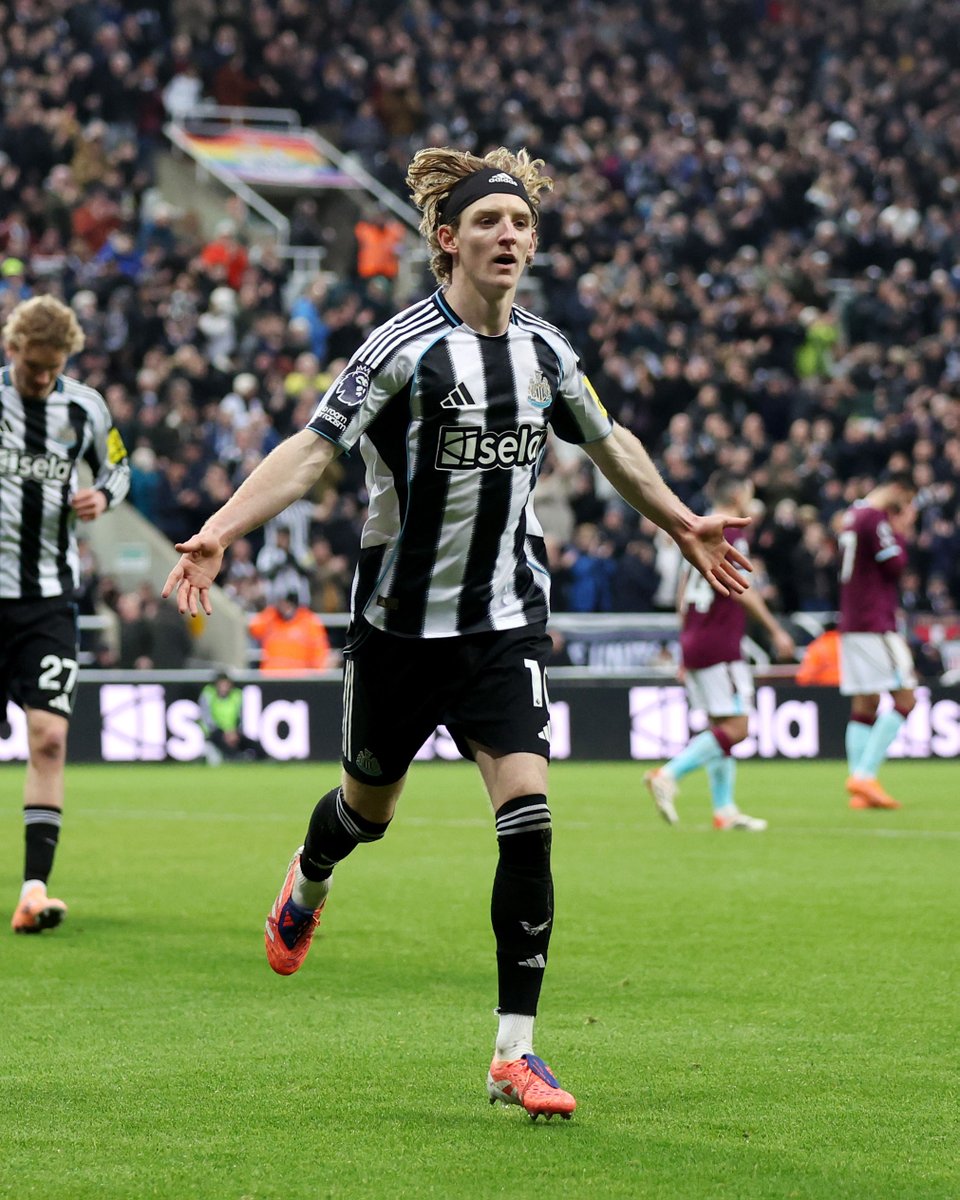 NUFC's tweet photo. GET IN, @anthonygordon 👊 https://t.co/HBvWWQEt1d
