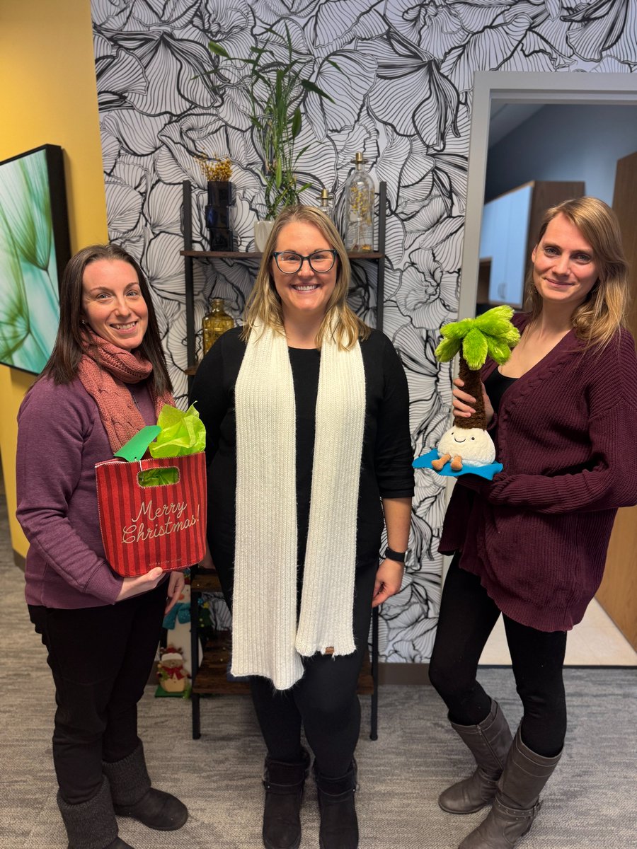 smith_gmc's tweet photo. This week, Penny took on the role of our very own holiday Santa-minus the white beard and big belly! She delivered festive goodies to several wonderful partners. We love showing appreciation to those who refer business to us, &amp; it’s always a pleasure to reciprocate the goodwill! https://t.co/SO4fMF5QrG