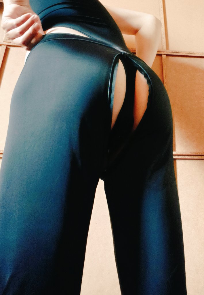 badkidyu's tweet photo. 今天穿這樣去運動🥵喜歡嗎��
#四愛 #iiii #四愛小狗 https://t.co/J2FD4DdLUd