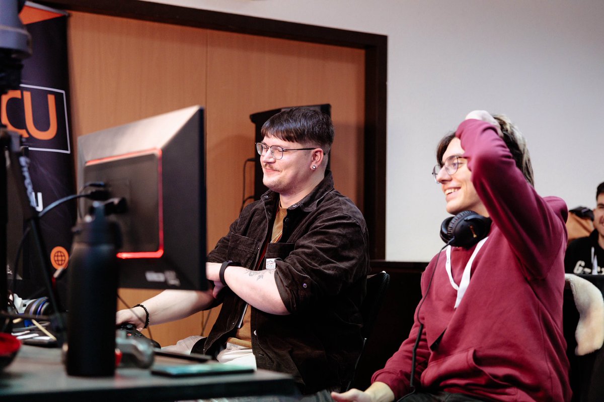 Hessen Smash Com tweet media