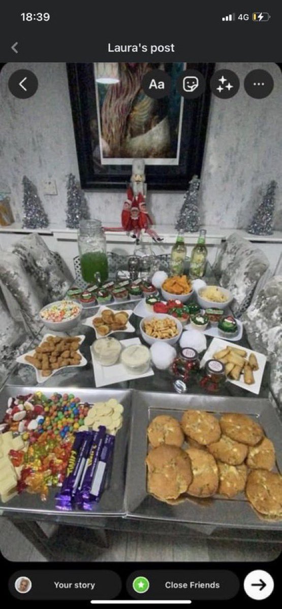 cerafacts's tweet photo. paid $100 for Michael Cera to visit before Christmas. Every single bit of party food and expensive cupcakes were thrown all over the place,
Fairy liquid poured all over my kitchen floor, eggs smashed, and a full bottle of juice poured over my child's head. https://t.co/ameh8oqWIT