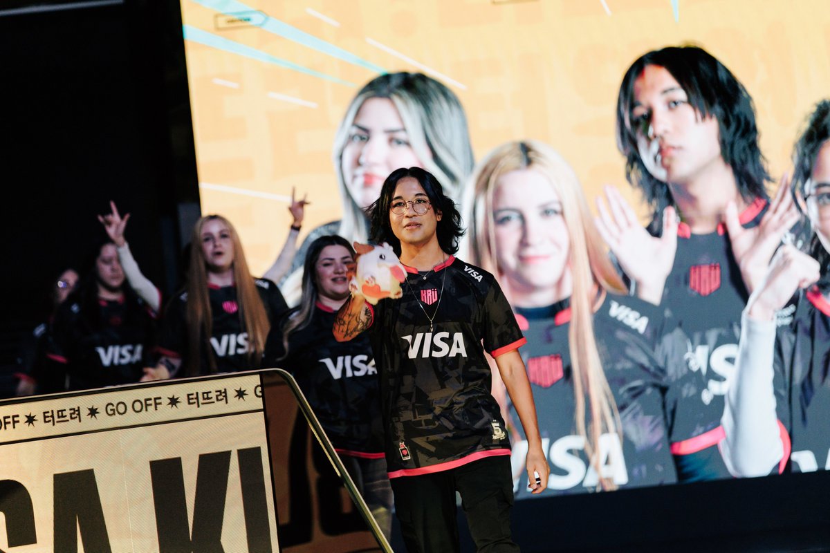 🇺🇸Currently contracted with KRÜ, yet authorized to consider proposals for 2026

Open to NA, EMEA, and BR projects

English/Spanish proficient 

Contact DM or email: dodsvlr@gmail.com

🇧🇷Sigo em contrato com a KRÜ, mas fui liberada para ouvir e explorar ofertas para o ano de 2026