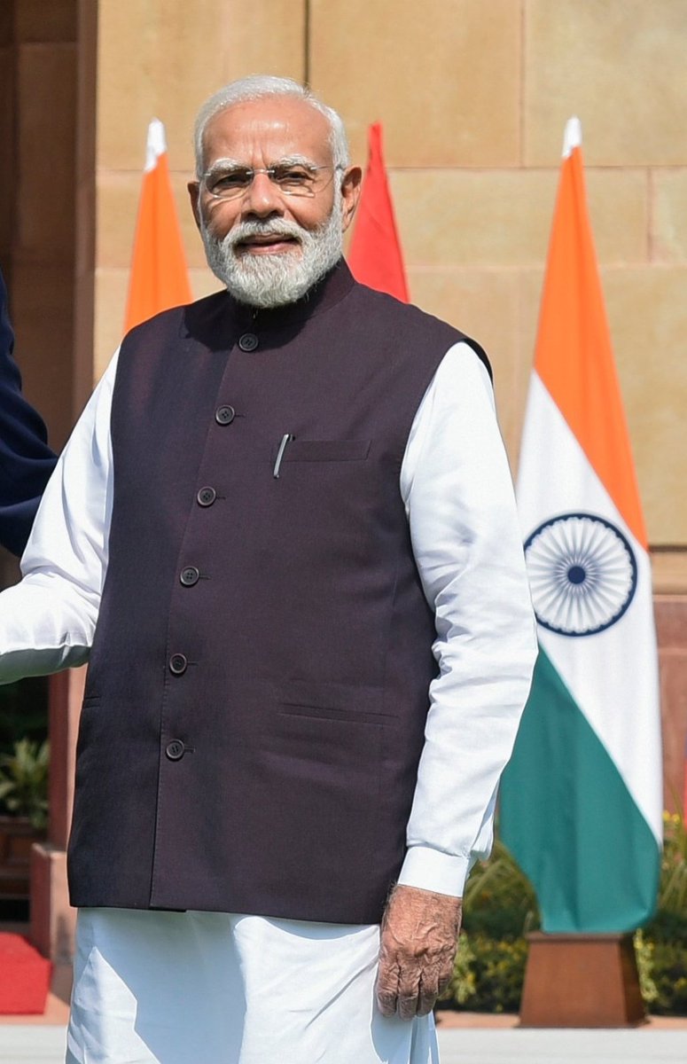 gdsharma109's tweet photo. @narendramodi 🇮🇳
 हमें अपने हिंदू हृदय सम्राट माननीय प्रधानमंत्री 🇮🇳श्री नरेंद्र मोदी जी के नेतृत्व पर गर्व है🌸🙏🏼🌸
#shoryadivas 🚩
#शौर्य_दिवस 🚩 https://t.co/ES9hOrJTGi