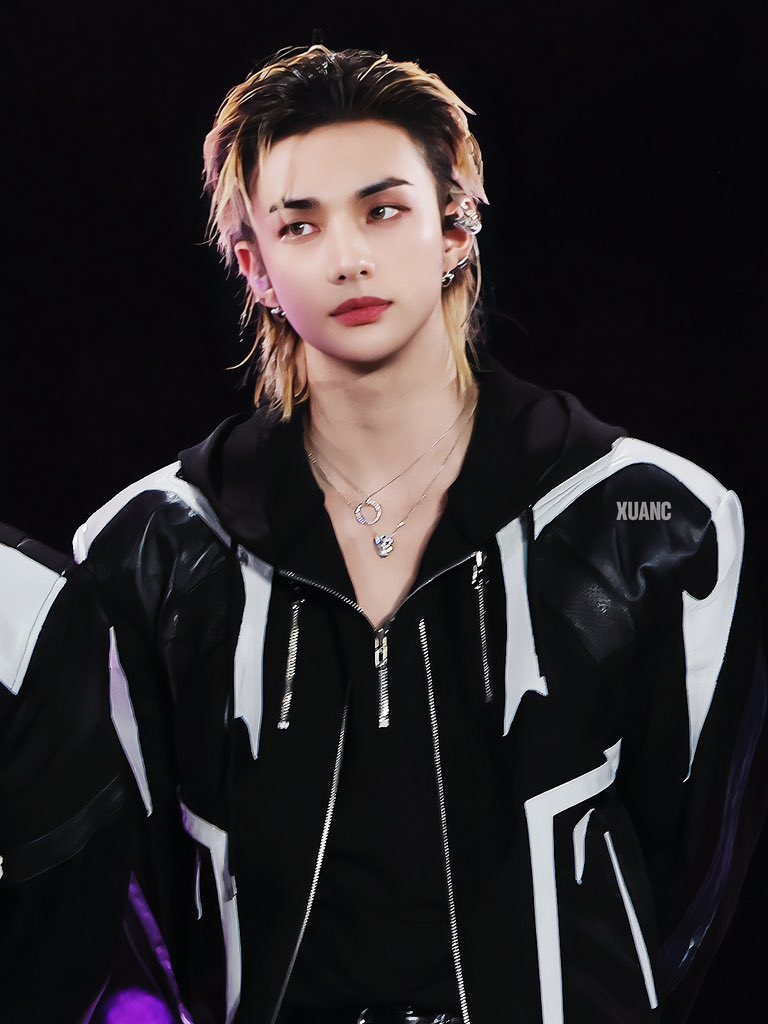 251206AAA / #현진 #hyunjin #黄铉辰 #ヒョンジン #StrayKids #skz