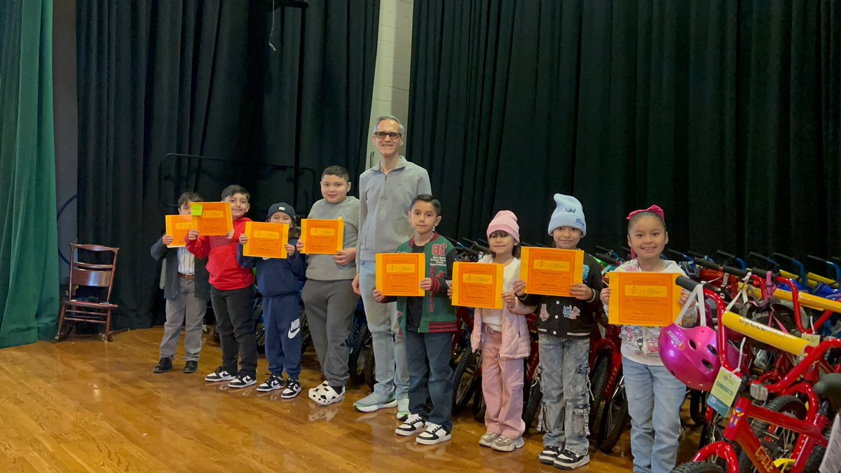 Congratulations to our <a href="/PattersonESHISD/">Patterson ES</a> 2nd graders for achieving their Cycle goals🎉🏅🚲A special thank-you to <a href="/CYCLEHouston/">CYCLE Houston</a> for their generous contribution to our #PattersonPanthers! 🐾💚🌎<a href="/ZandraAguilar15/">Zandra Aguilar</a> <a href="/HoustonISD/">Houston ISD</a>