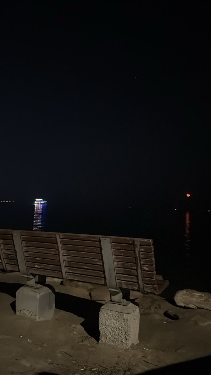 EVER_10B's tweet photo. Favorite place ' 🚶🏻‍♂️ https://t.co/wNltsTMObv