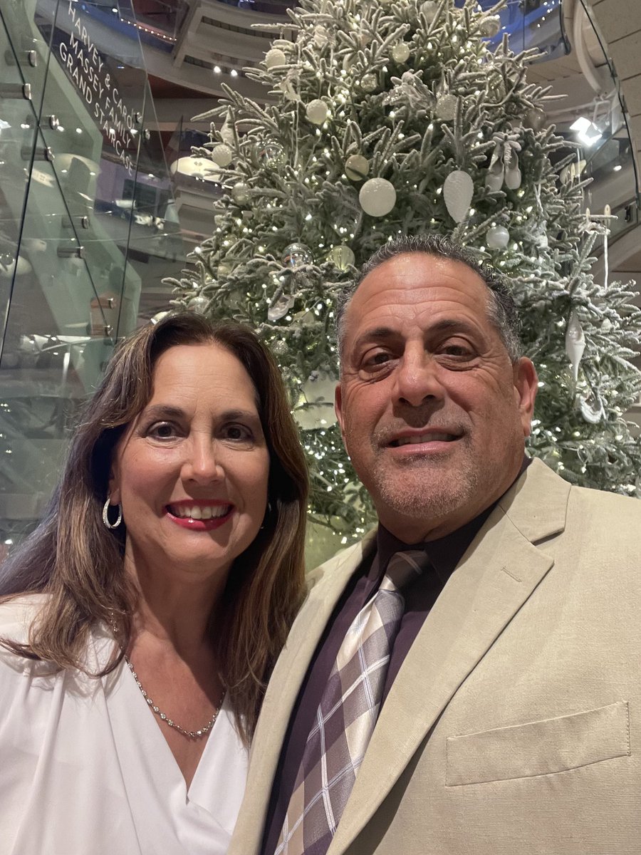 Sja123Amara's tweet photo. ‘Tis the season! Hope everyone is ready to celebrate during this last month of 2025! #MerryChristmas https://t.co/nfJ1HXoovm