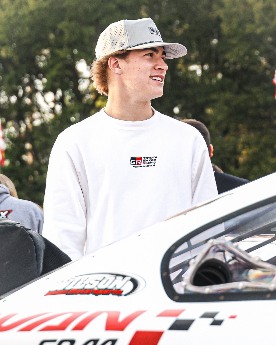 Haven’t been able to get on track for more than one session all week due to the weather in P-Cola. 

If the rain can finally stay away, the plan is to qualify for the Snowball Derby tonight at 5:00pm CT. Live on <a href="/FloRacing/">FloRacing</a> 📺