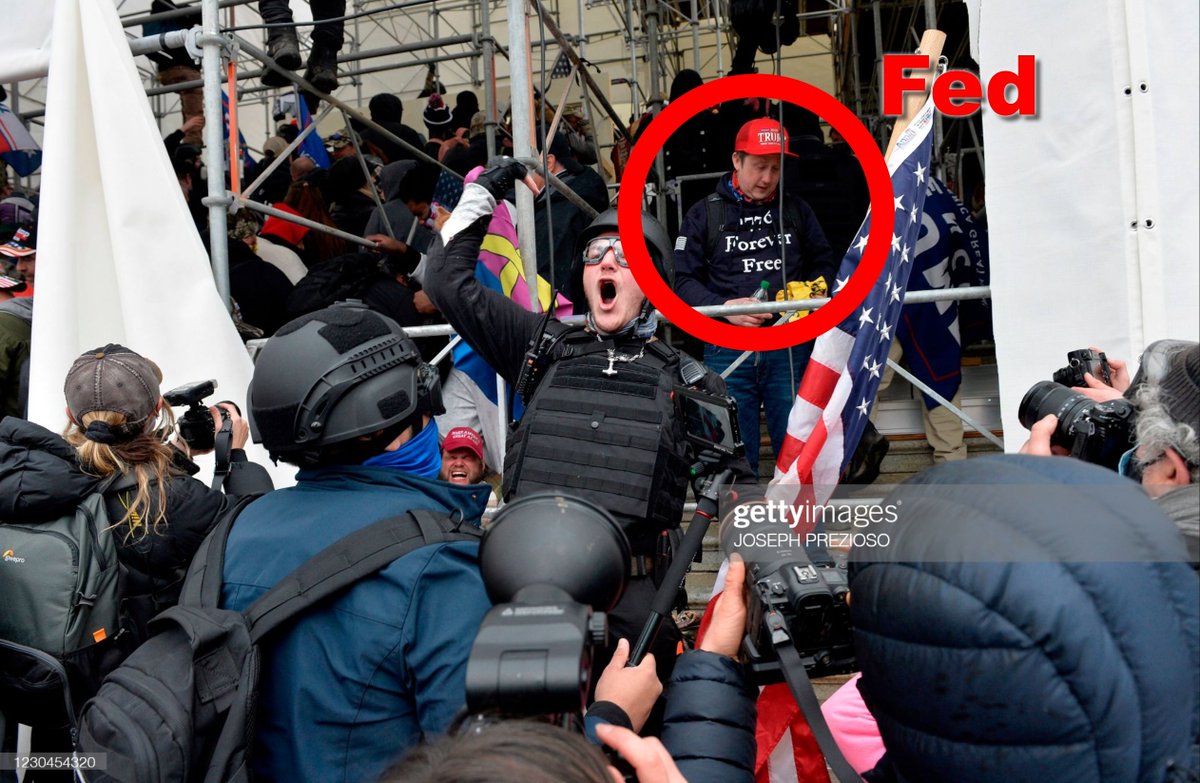 FedsOfJ6's tweet photo. 🚨🚨 Another Fed on the Jan6 frontline 🚨🚨
🚫 Wasn't charged. ❌ Wasn't arrested.
💯 One of Biden and Wray's 274 Feds!

There to get the footage they needed with Ray Epps and Jade Sacker. Puts his mask on to instigate the crowd to rush the steps under the scaffold. https://t.co/j41LlPoJ5Y