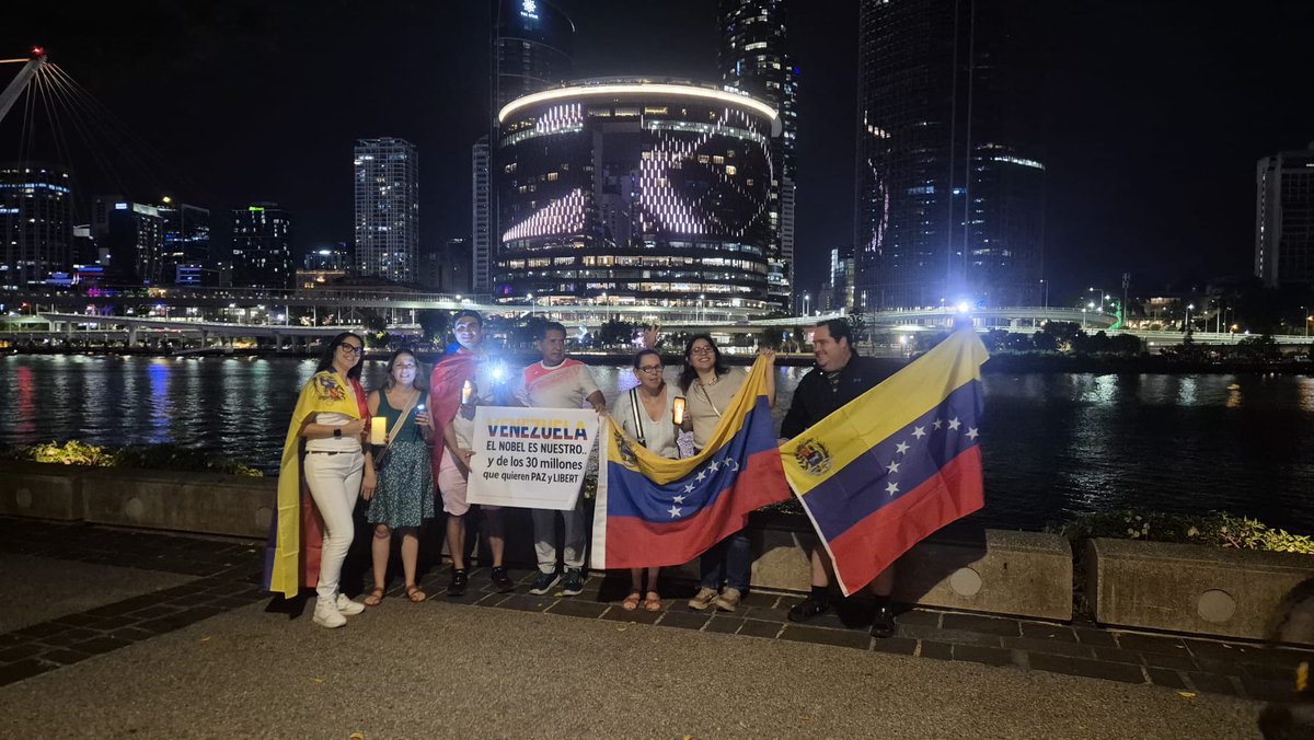 AlbertoRodNews's tweet photo. "El Nobel es nuestro": Desde Australia venezolanos marchan por la paz y la libertad de nuestra nación https://t.co/mr0KRzs4cn https://t.co/M2M10v71nM