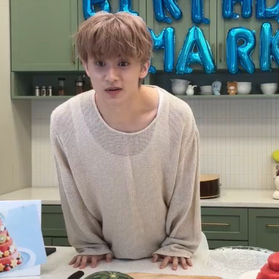 mer *the firstfruit 🍏 + cms open (@arlynjong) on Twitter photo 