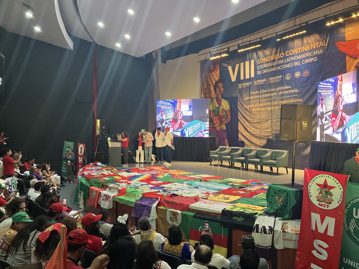 conpicolombia's tweet photo. Habla el Sur del Abya Yala (SurAmerica) en el #VIIICONGRESOCLOC Coordinadora Latinoamericana de Organizaciones del Campo La Vía Campesina @CLOC_LVC @Fensuagro @via_campesinaSP @ViaCampesinaARG @MNCI_ST @viacampesinaFR @ViaCampesinaNAm @ViaCampesinaBE @MST_Mexico @MamNacional https://t.co/MQklKAcLKV