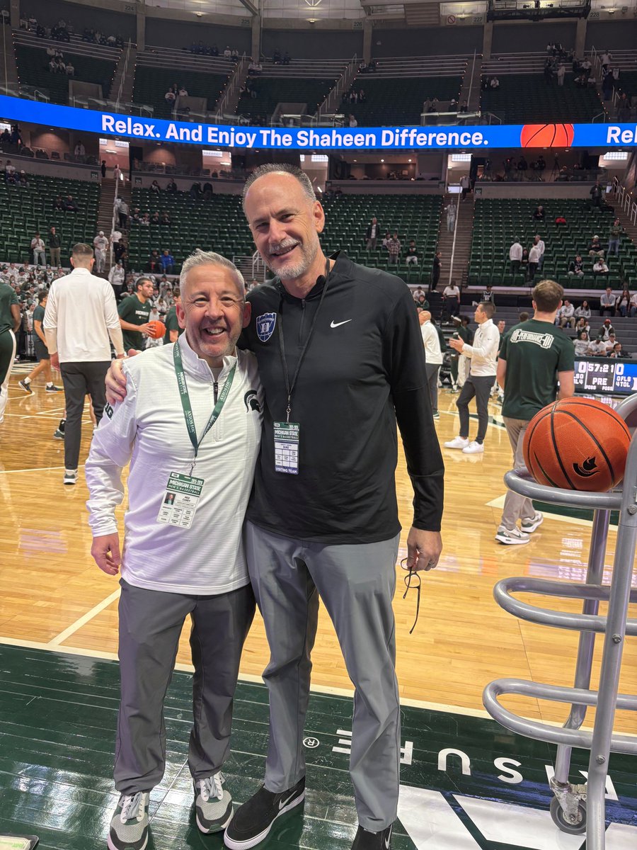 Troy and Clifton Park, N.Y. repping the #518 as @dukembb visits <a href="/MSU_Basketball/">Michigan State Men's Basketball</a>.  Not bad for two kids from the Capital District.  <a href="/KyleSerba/">Kyle Serba</a> <a href="/timesunion/">Times Union</a>  <a href="/TroyRecordSport/">Troy Record Sports</a>  <a href="/dgazette/">Daily Gazette</a>