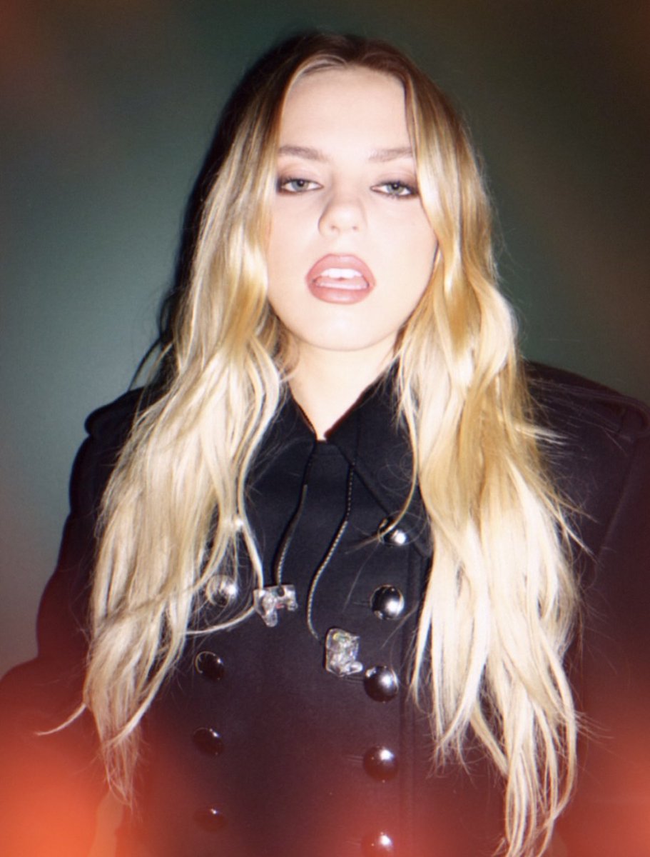 Good morning gorgeous girl! 🥰🥰