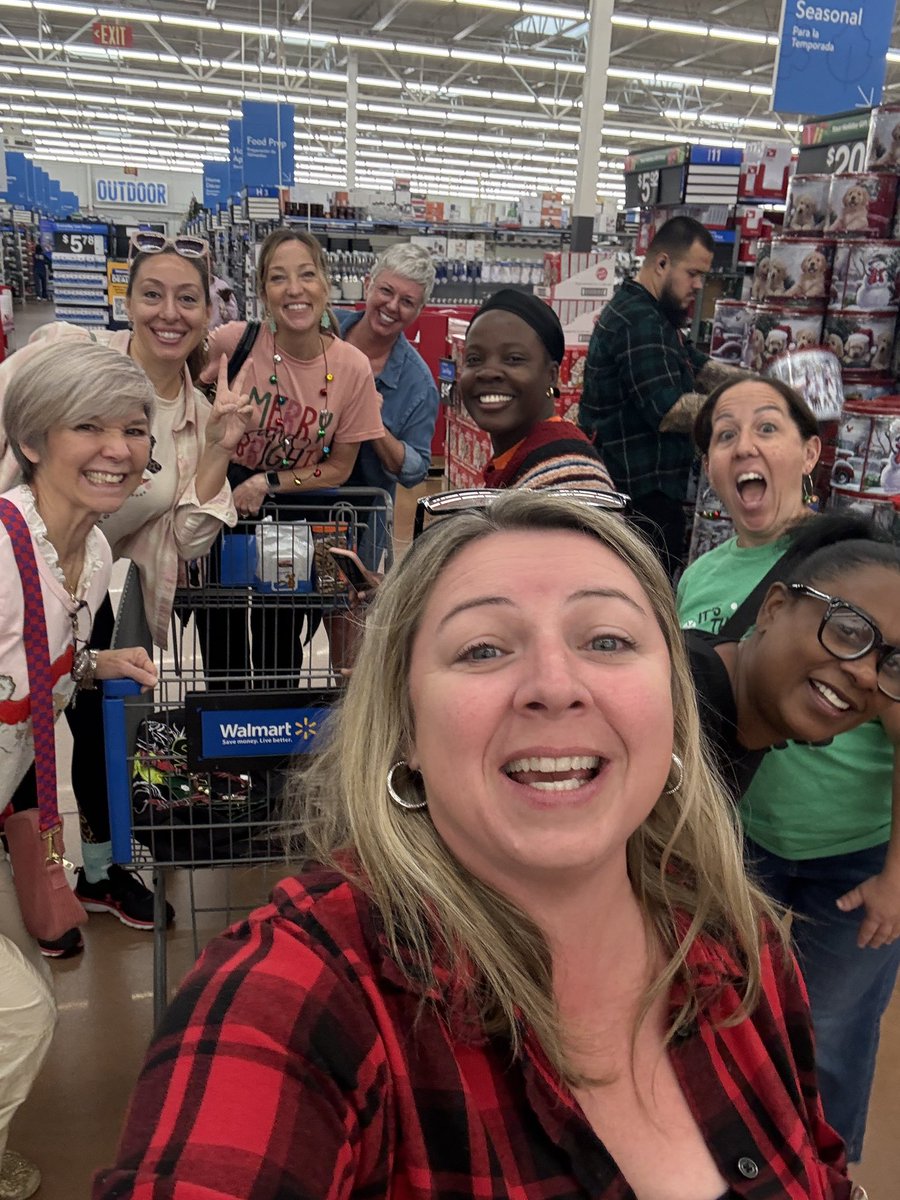 Rebecca Curran tweet media