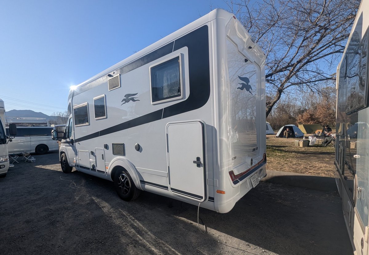 納車オフ(笑)
20年来の仲間の車ですが…