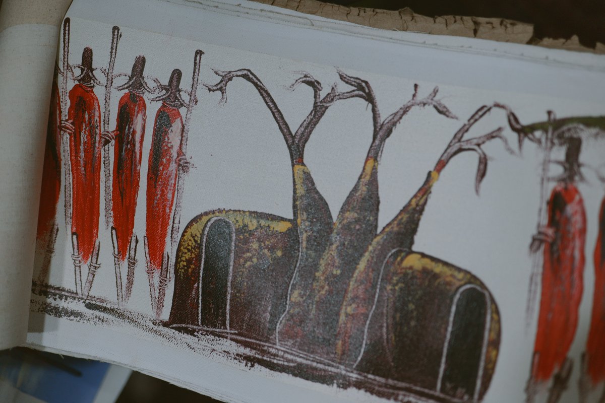 タンザニア・路上商人が持っているマサイ族の絵