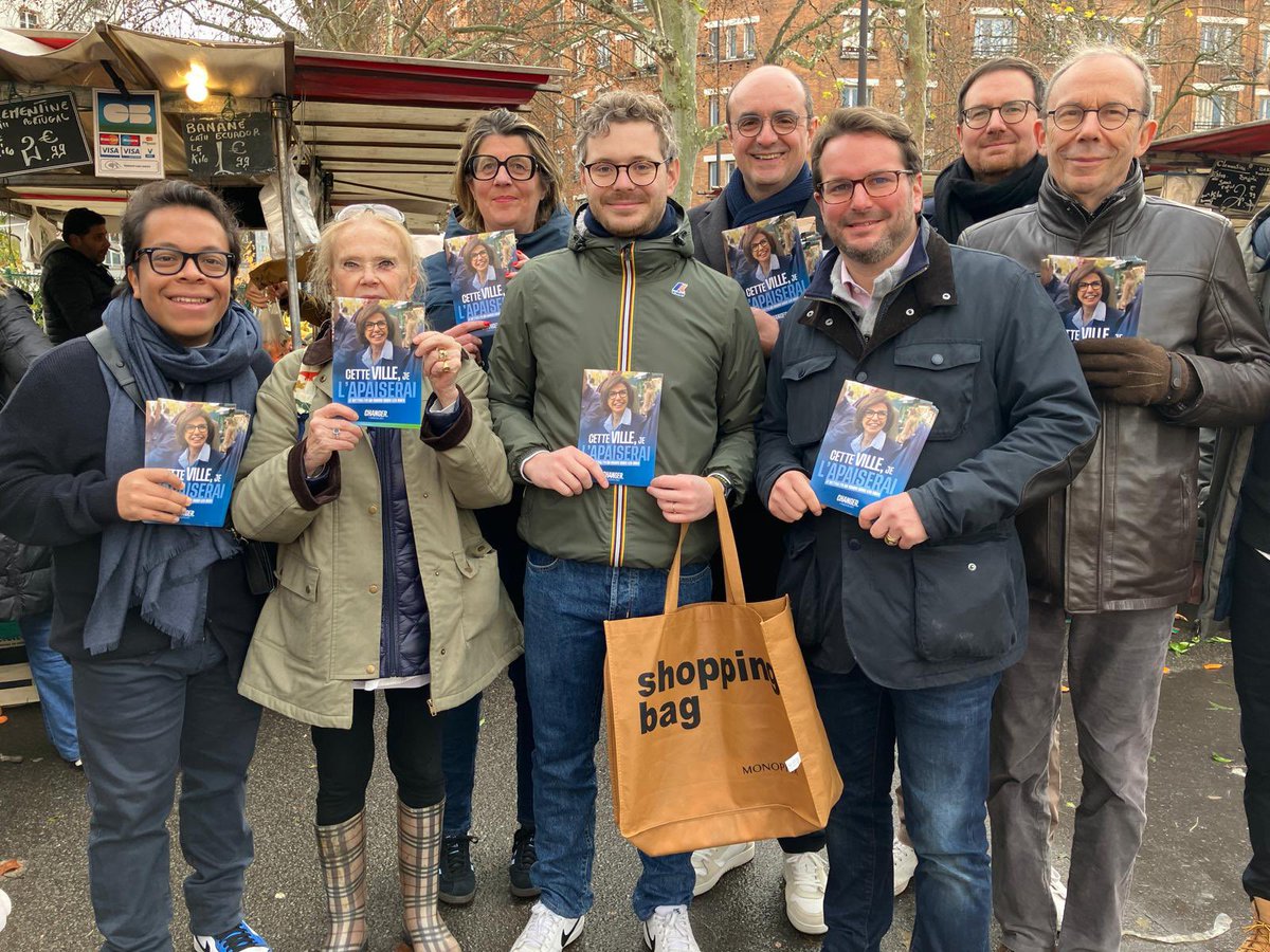 Super accueil des habitants du quartier Champerret Berthier ce matin !
Vous êtes de plus en plus nombreux à vouloir #ChangerParis avec <a href="/datirachida/">Rachida Dati ن</a> 

Comptez sur elle et sur nous !
On ne lâchera rien jusqu’au 22 mars 💪
<a href="/geoffroyboulard/">Geoffroy Boulard</a> #Paris17