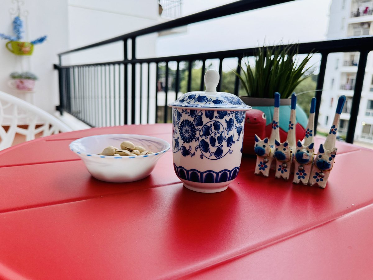 No fancy plans ! 

Just evening tea at home… the little luxuries  😇