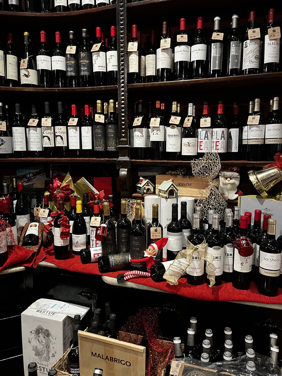 bodega de los reyes tweet media