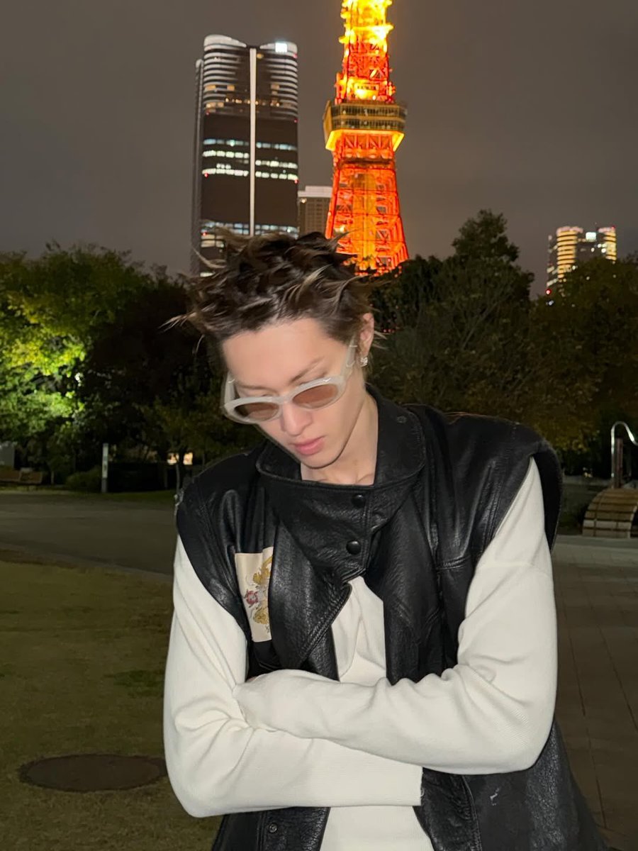 m.j. edwards tweet media