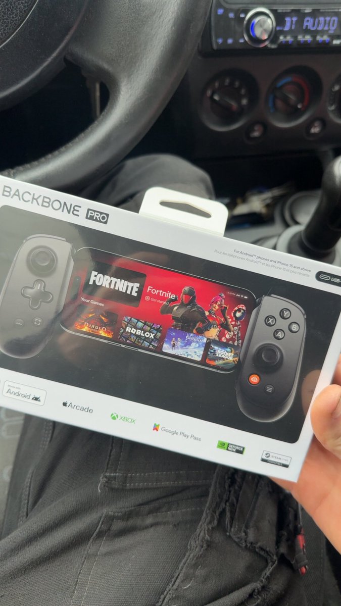 xMoonTrickZx tweet media