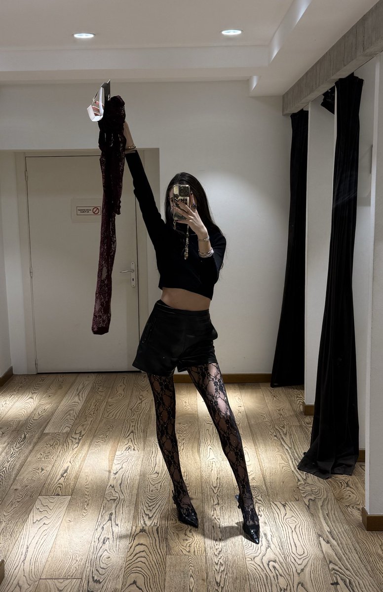 𝔪𝔞𝔫𝔬𝔫 tweet media