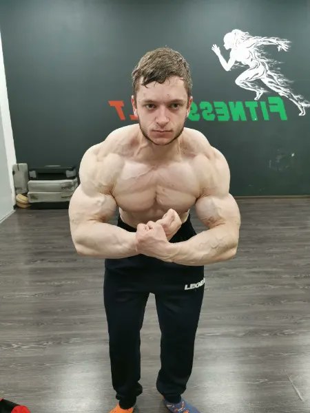 RaduMuscleMachine tweet media