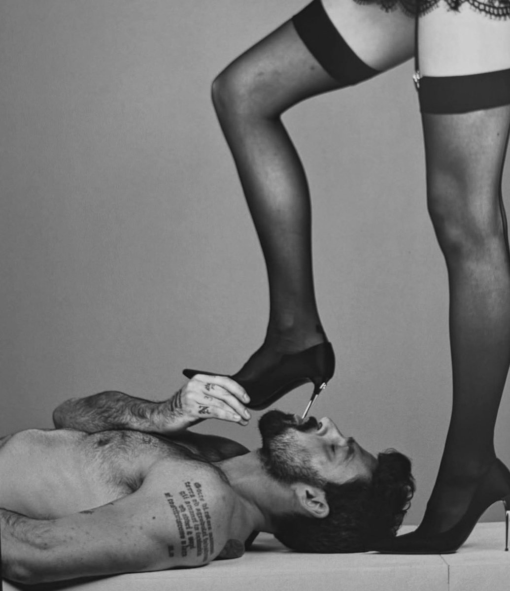 The devil’s in the pose.