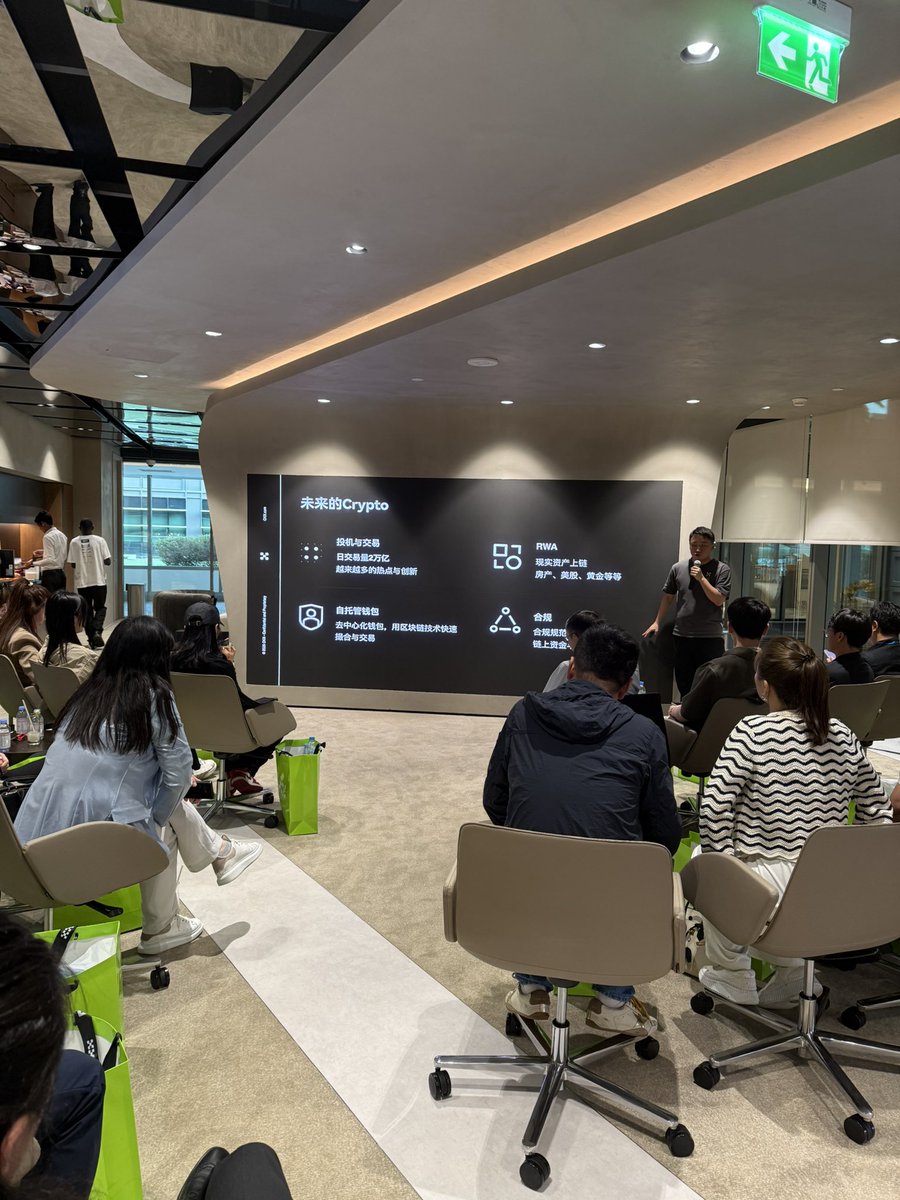 Airkin 阿津 tweet media