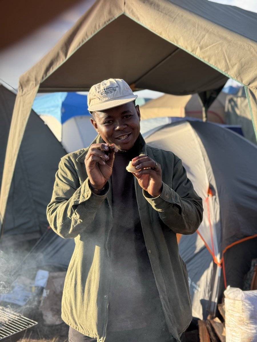CornetMamabolo's tweet photo. Camping is life. https://t.co/szwX1cJLo5