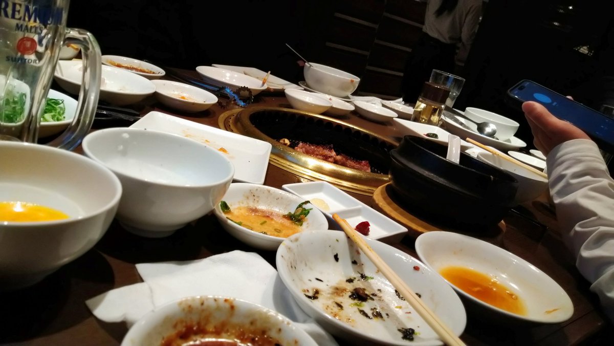 普段の仕事の適当っぷりをたまの焼肉でごまかしていく上司ガイル