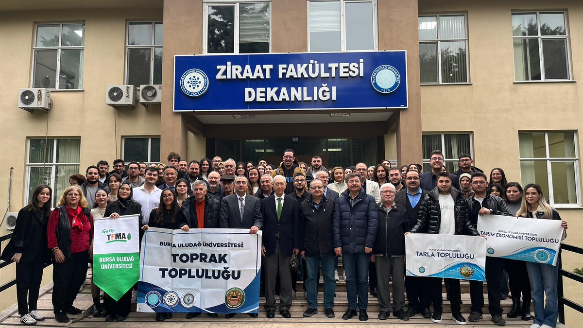 BursaKentKonsey's tweet photo. Bursa Kent Konseyi Gençlik Meclisi tarafından 5 Aralık Dünya Toprak Günü kapsamında düzenlenen panel, Bursa Uludağ Üniversitesi Ziraat Fakültesi Prof. Dr. Rıfat Okuyan Salonu’nda geniş bir katılımla gerçekleştirildi. https://t.co/OLJxiOXvoH