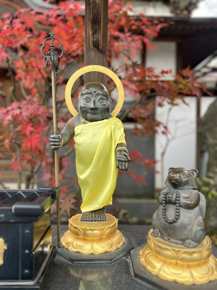 achuchu1126's tweet photo. 2025.11.25
📍長野県長野市／信州 善光寺 白蓮坊

今月の限定御朱印は「犬の日」

愛らしい柴犬さんが描かれています🐕
最近出会ったマメしばさんと一緒に､､､🤭笑

久しぶりにゆっくりとお話しが出来て
とても楽しかったな〜😆😆

今度ブレスレット作り行こっと🫶💖 https://t.co/roEnJvgvQR