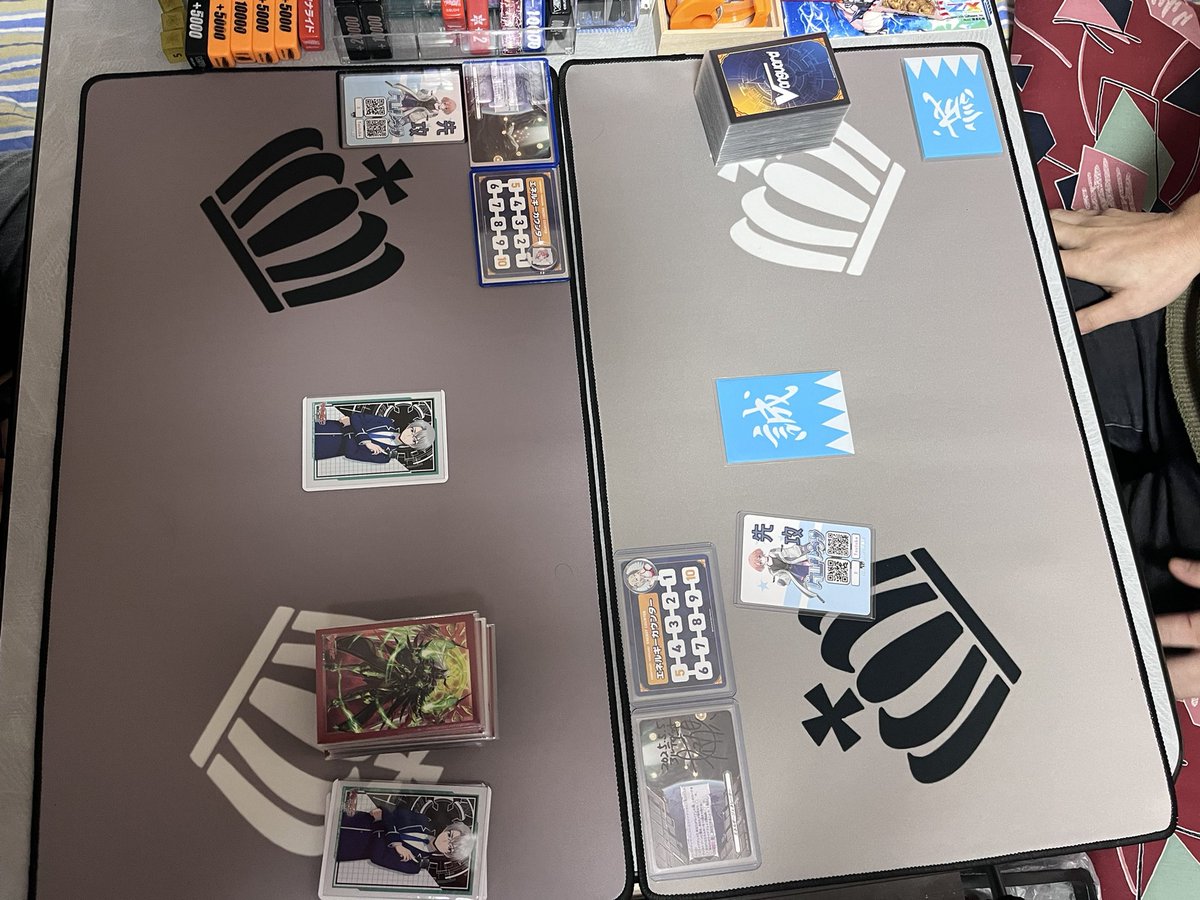 コラボ撮影会開始！
なんかお互いの盤面に特別ゲスト？が…
 #ねぇ見てゆうりちゃん