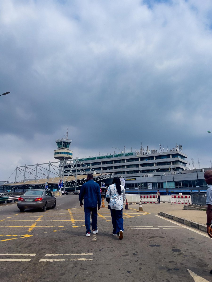 voosiki's tweet image. Though we left home, we’re home. For home is where you love and are loved

Thanks for building with me

6 of 7