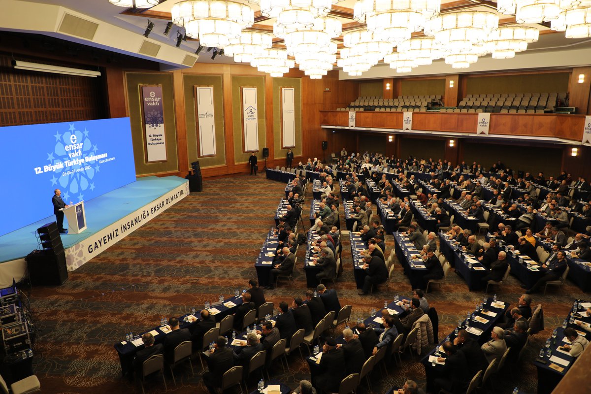 🔵 Büyük Türkiye Buluşması’nın 2. günü, Mütevelli Heyet Başkanımız Dr. Şener Ağaç’ın Şube Başkanlarımıza hitaben yaptığı içten ve etkileyici konuşmasıyla başladı.

◽ “Her ne çalışma yapıyor isek bunları Ümmetin felahı ve adil bir dünyanın inşası için yapmamız gerektiği