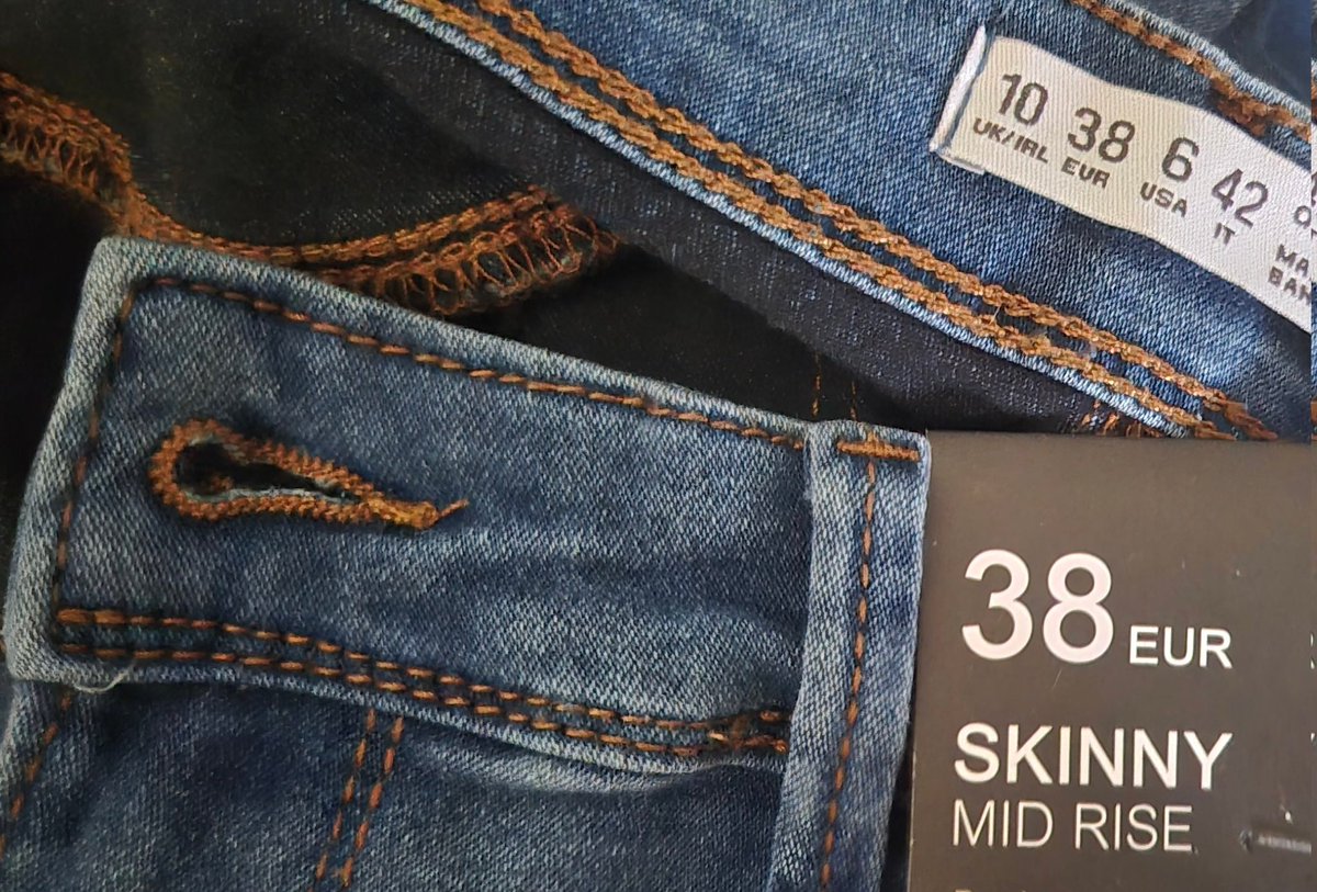 Tornem a la talla 38 🥳🥳🥳
i encara amb la faixa 24h i els sostens esportius...poc a poc!
#abdominoplastia
#reducciodepits