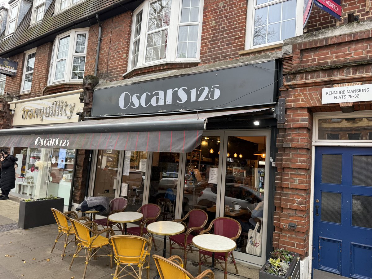 JJM_Ealing's tweet photo. #SmallBusinessSaturday is being well supported by the locals on or close to #Pitshanger #GBHighSt #PitshangerLane!
Remember to shop small & support local businesses in your community not only today but for the Christmas period too. #shoplocal #useitorloseit #LoveEalingLoveLocal https://t.co/yKUn8uifyg