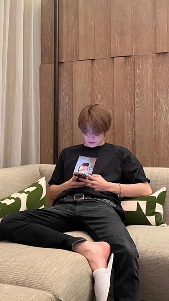 The Second Coiche - Dynamite
Jung Jaehyun au
cw//🔞