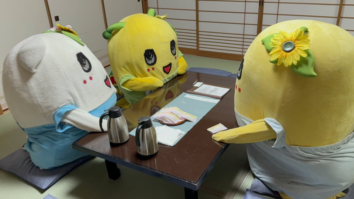 ☆特級呪霊みぃちゃん 前世→(。゜▽゜)シラミ💙 (@mii_funa0705