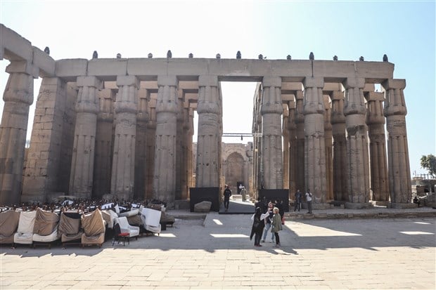 Why didn't you use Egyptian temples as an example? Are you ashamed?

The #Greeks have undoubtedly stolen something from all civilizations. 

Why didn't you use Egyptian temples as an example? Are you ashamed?

Artificial nation, artificial culture...